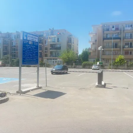 Holidaystay Sunny Two-bedroom Darius Apartment
